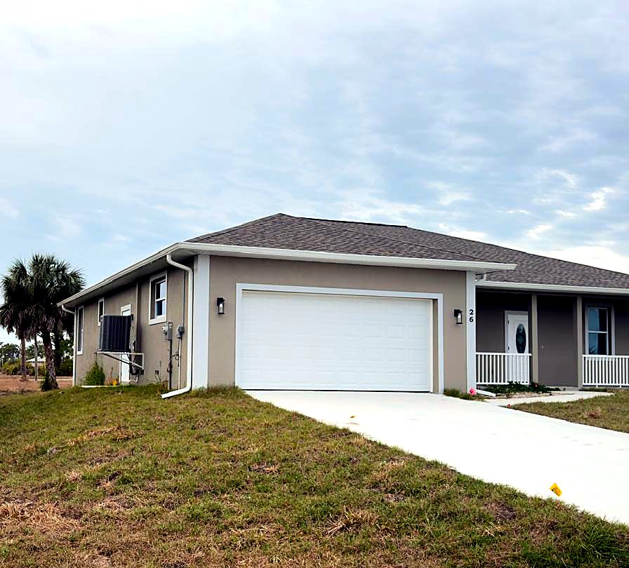 White gutter install on Southwest Florida home